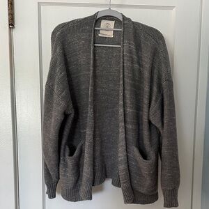 Cozy Urban Outfitters Gray Cardigan Indie Granola Girl with pockets size SP